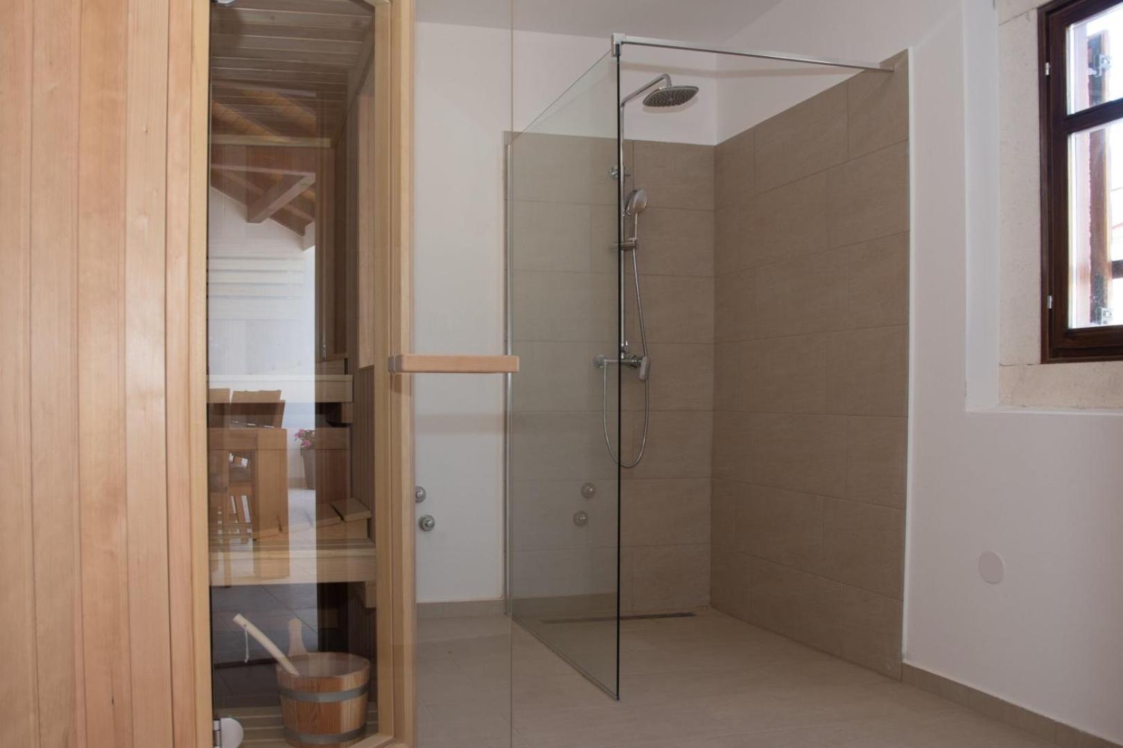 Villa Stella - Crowonder Luxury Rent ตูรันญ์ ภายนอก รูปภาพ