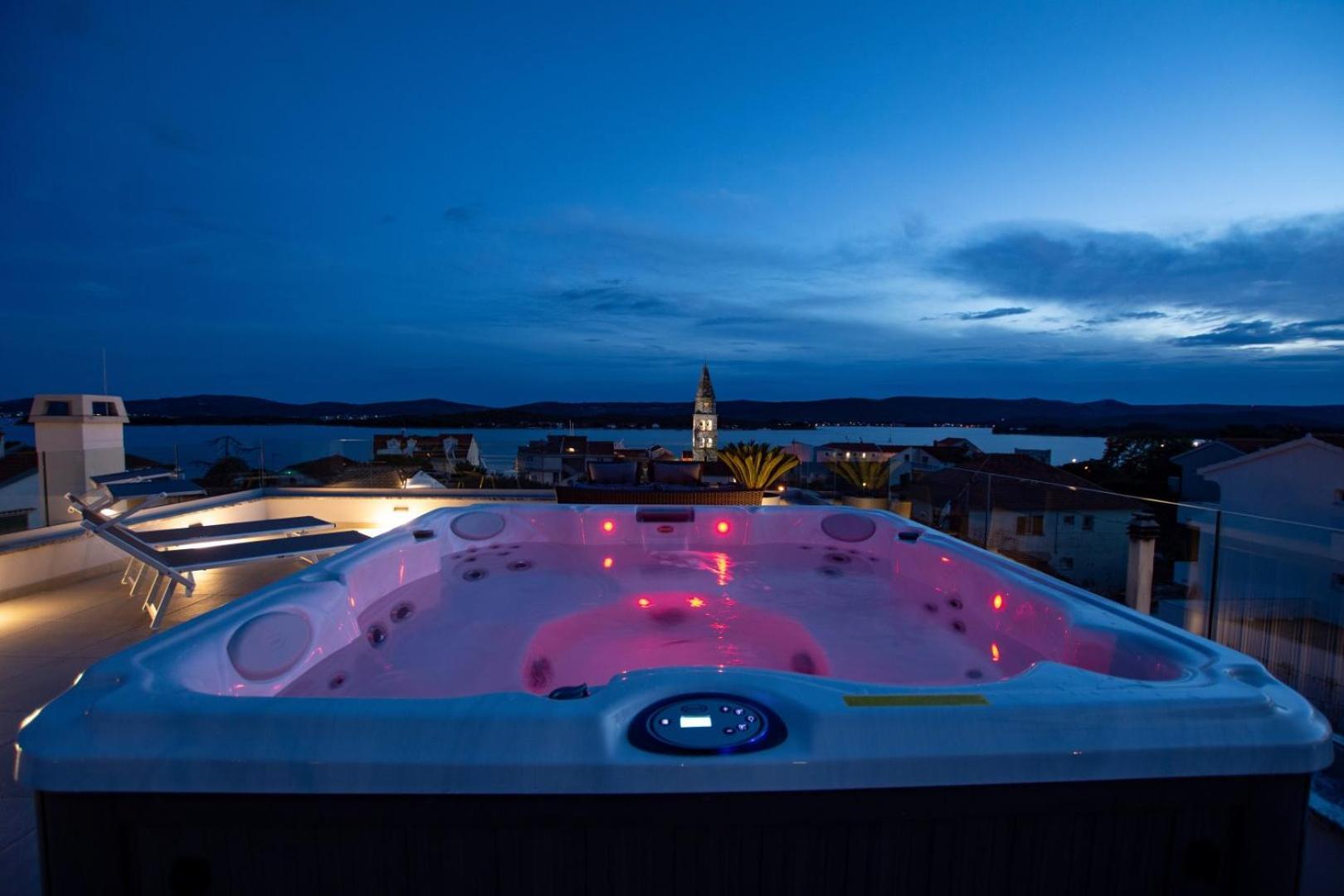 Villa Stella - Crowonder Luxury Rent ตูรันญ์ ภายนอก รูปภาพ
