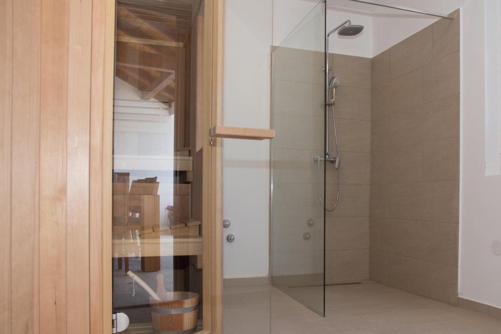 Villa Stella - Crowonder Luxury Rent ตูรันญ์ ภายนอก รูปภาพ