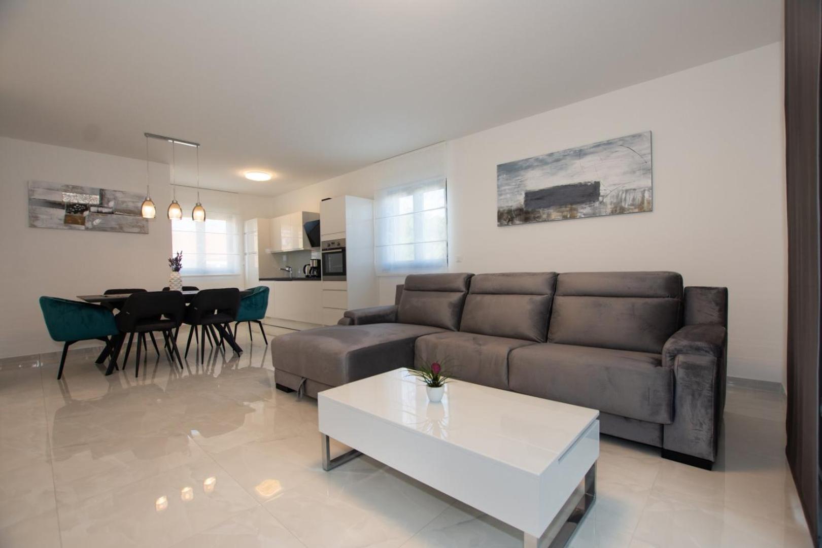 Villa Stella - Crowonder Luxury Rent ตูรันญ์ ภายนอก รูปภาพ